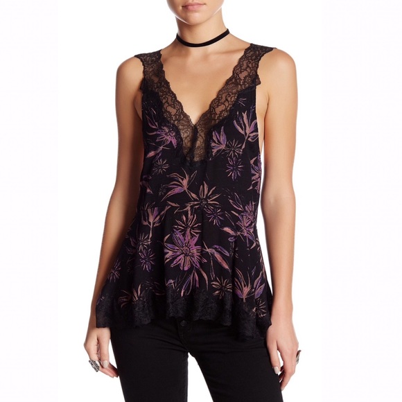 Free People Tops - Free People / Bell Flower Double-V Tunic Black M